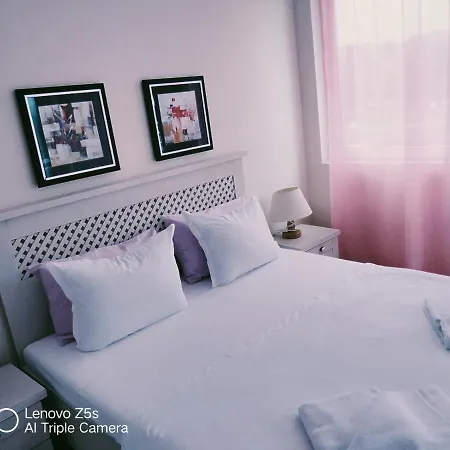 Apartment Excellent In Emberli Aparthotel. Lozenets