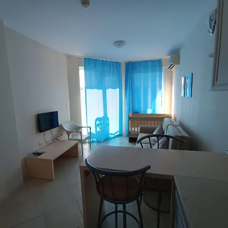 Apartment Excellent In Emberli Aparthotel. Lozenets